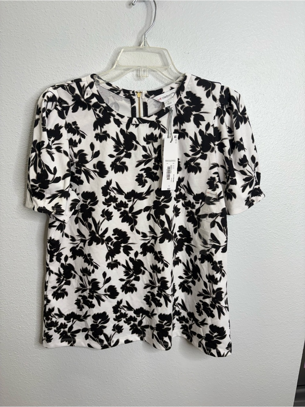 Liz Claiborne Large Floral Scoop Neck T-Shirt NWT